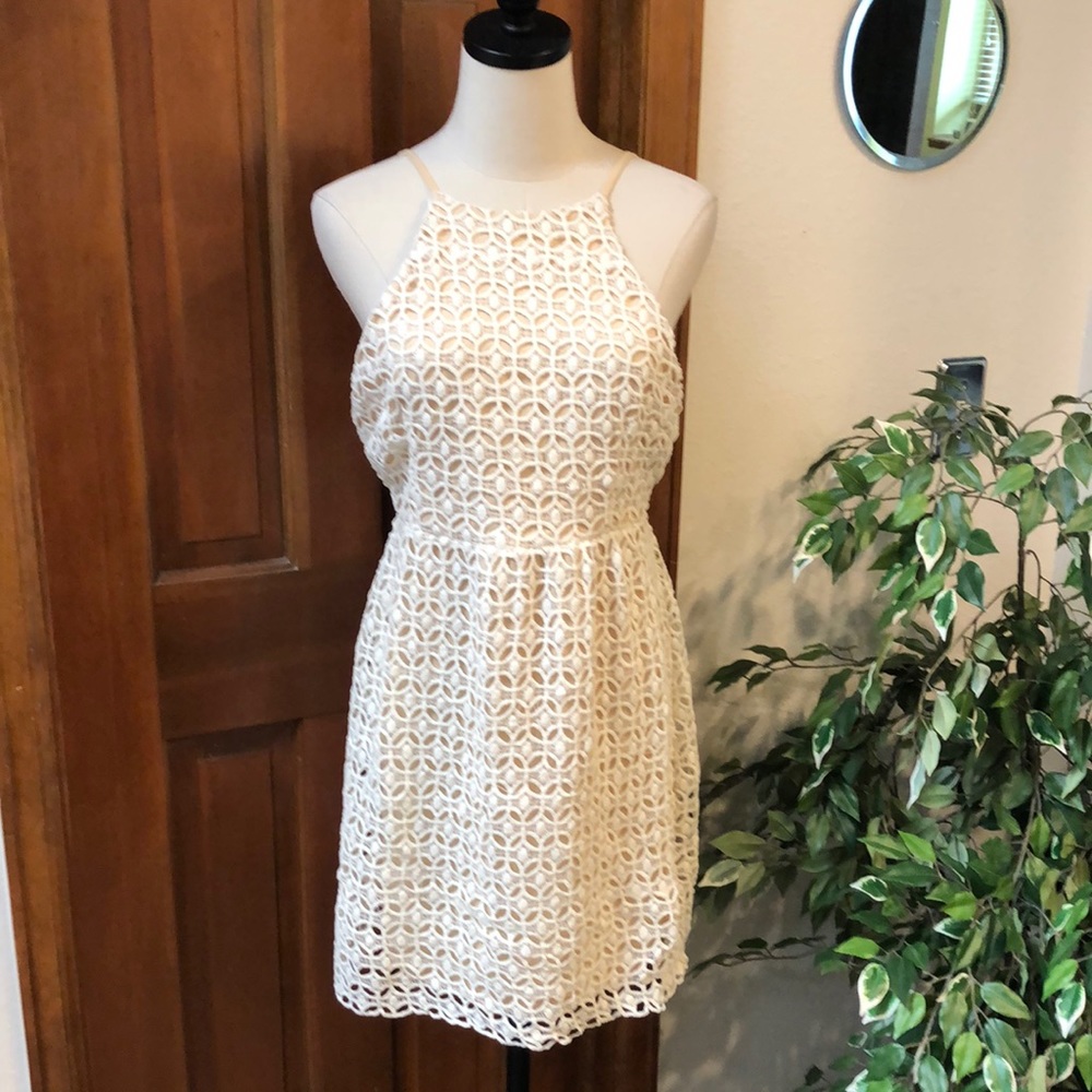 NWT Romeo + Juliet Couture dress ~ Crochet ~ Cream Color ~ Pretty!
